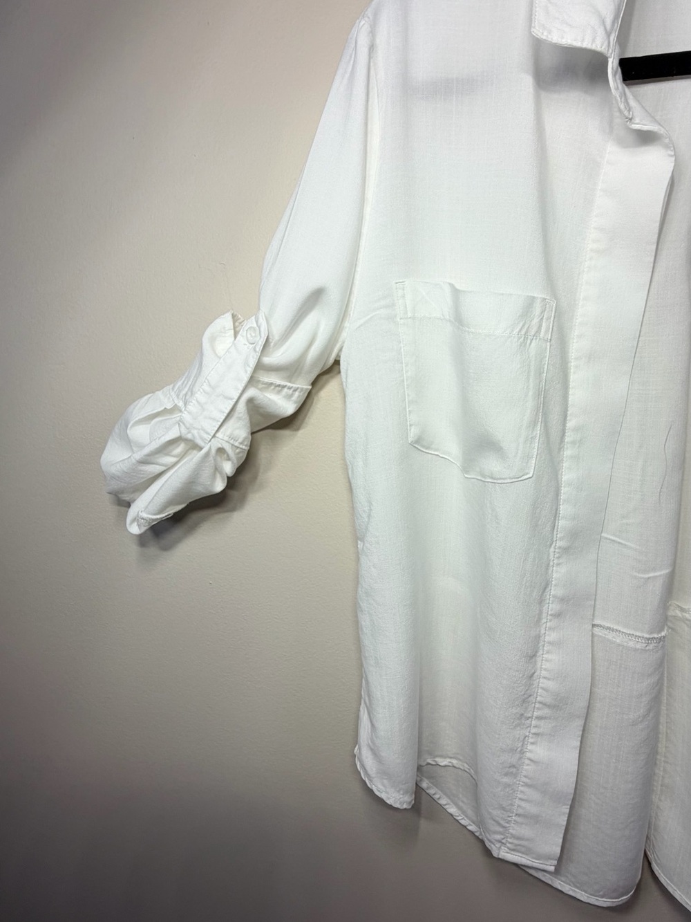 Anthropologie Cloth & Stone Ava Split Back Shirt White M - Picture 17 of 17